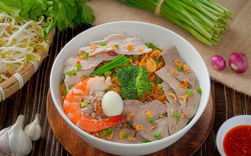 Top 10 quán hủ tiếu nam vang ngon ở Sài Gòn – Hương vị truyền thống đậm đà khó quên