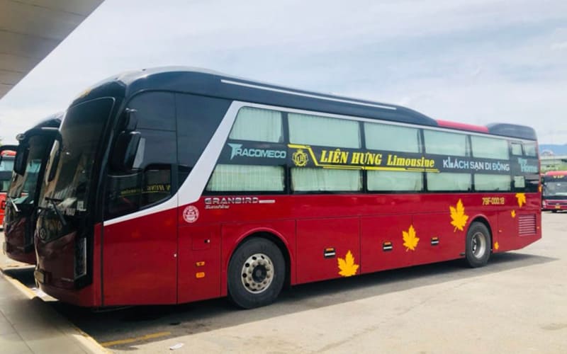 Xe khách liên tỉnh đưa quý khách đến các bến cảng có tàu cao tốc