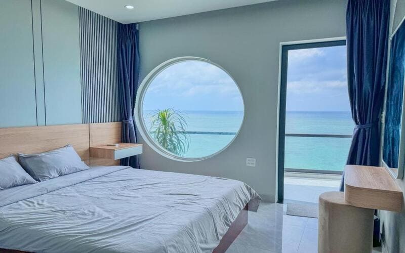 Phòng nghỉ của khách sạn với sự tiện nghi, thoải mái, sạch sẽ, không khí thoáng đãng