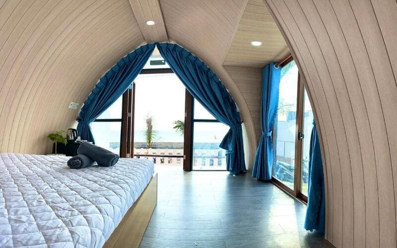 Phòng nghỉ của Sea View Villa được thiết kế sang trọng, chuẩn Âu tinh tế